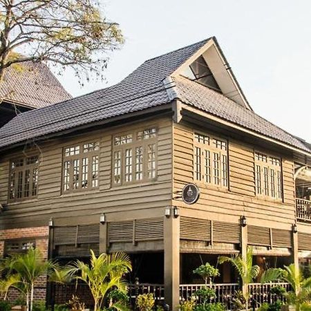 The Manor Hotel Nyaung Shwe Esterno foto